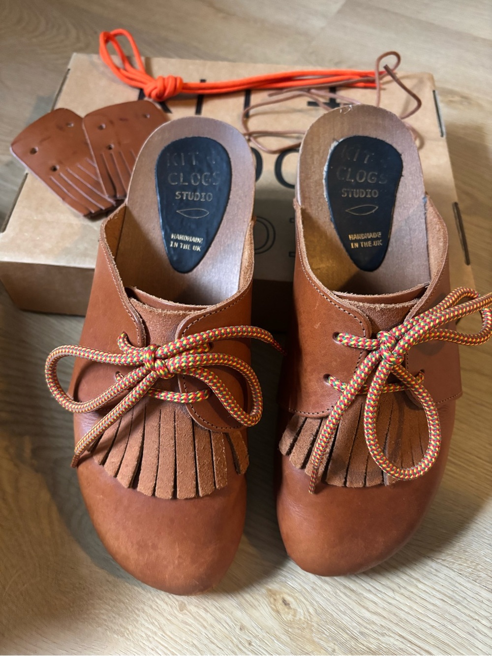 Kit + Clogs Studio Fringe Loaf 40